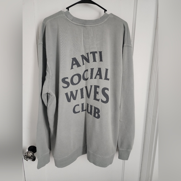 Anti-Social Wives Club - Picture 3 of 3